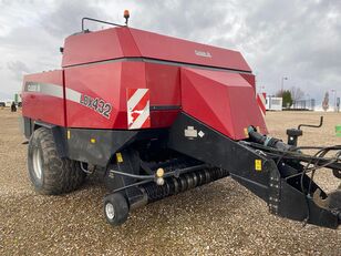 Case IH LBX 432 empacadora de pacas siniestrada