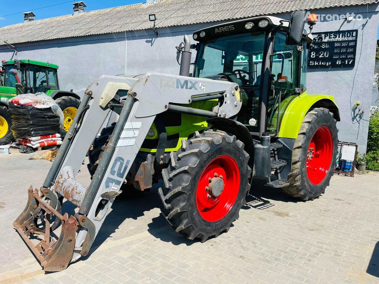 Claas ARES 567  tractor de ruedas