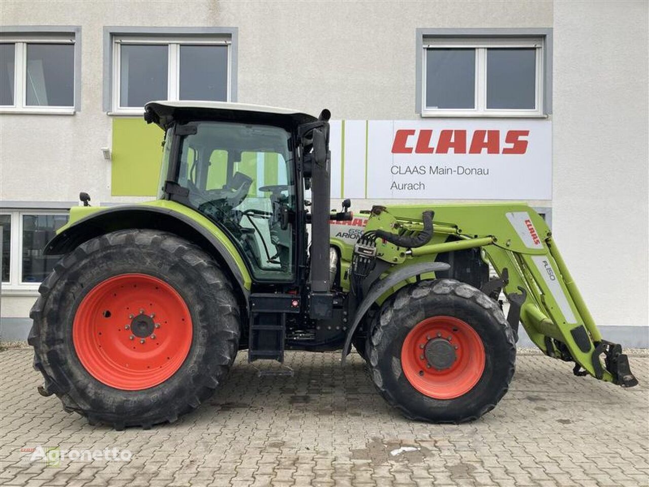 Claas ARION 650  tractor de ruedas