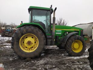 John Deere 8100  в наявності.  tractor de ruedas
